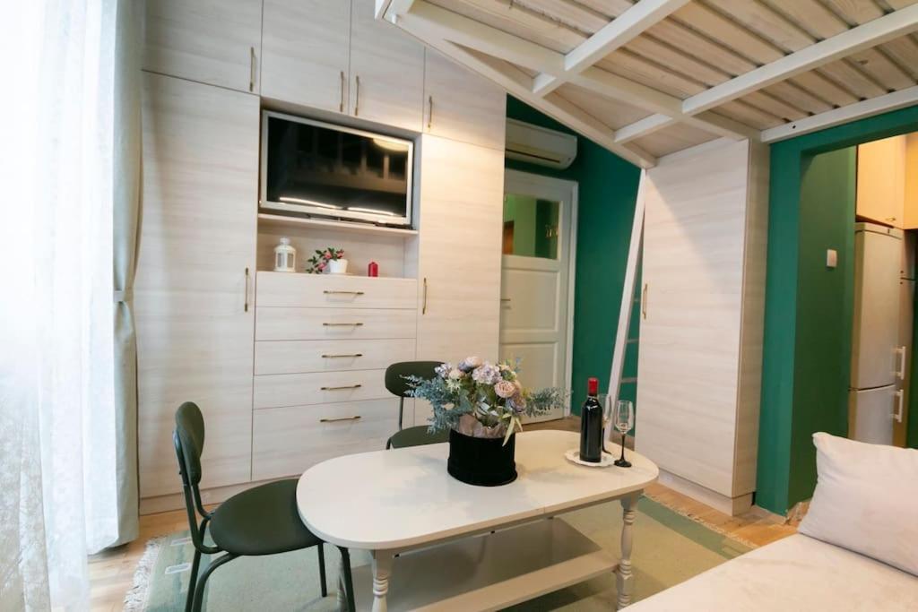 Loft Studio In The City Center Apartment Sofia Luaran gambar